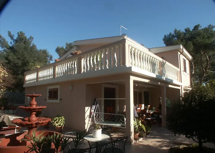 By The Sea Artatore, Losinj - 2474 アパート *